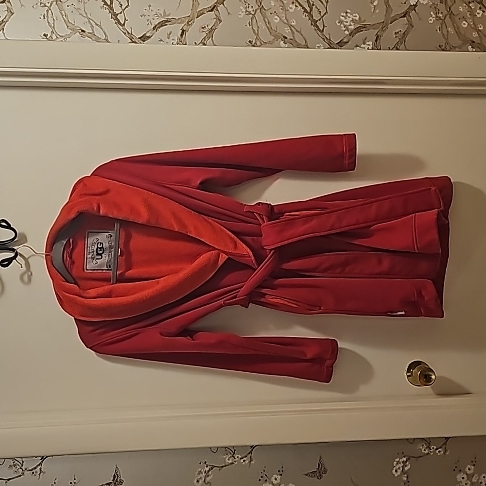 UGG Fleece Lined Robe With Pockets